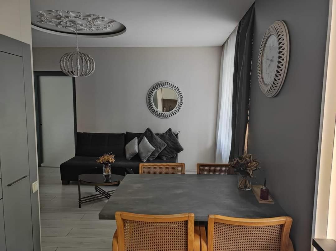 Apartamentai Miesto Centre Шяуляй Екстер'єр фото